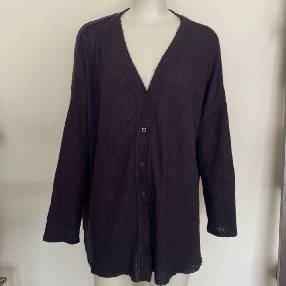 💖 2/$25 Double Zero Grungy Waffle Knit Cardigan